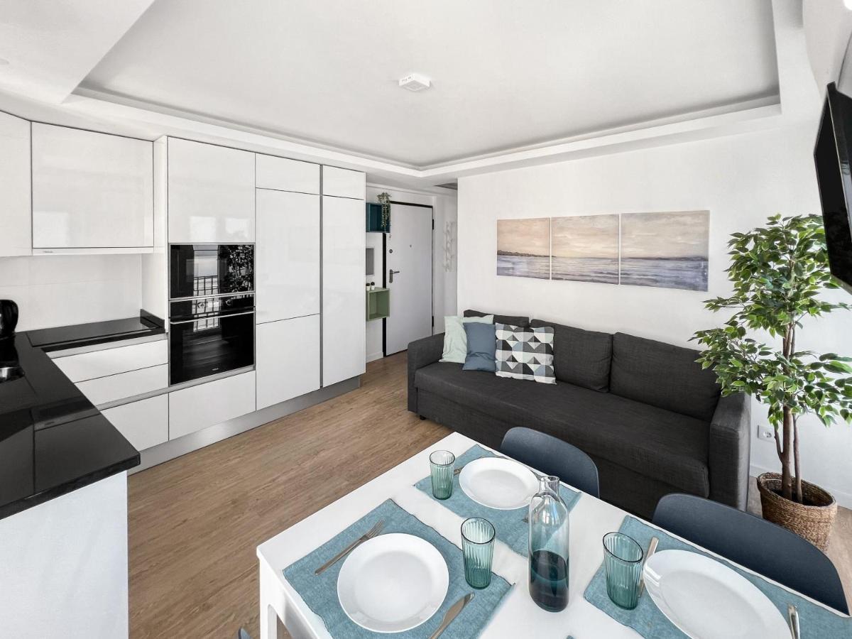 Sea Light Apartment Sesimbra. 2 Bedrooms, 6 Guests エクステリア 写真