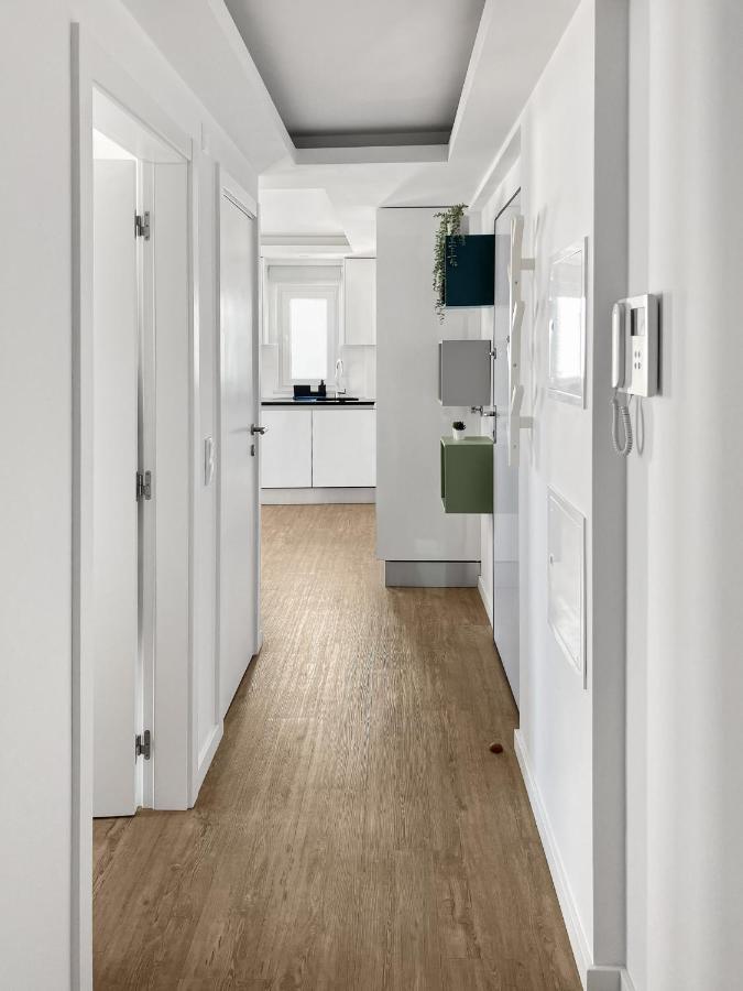 Sea Light Apartment Sesimbra. 2 Bedrooms, 6 Guests エクステリア 写真